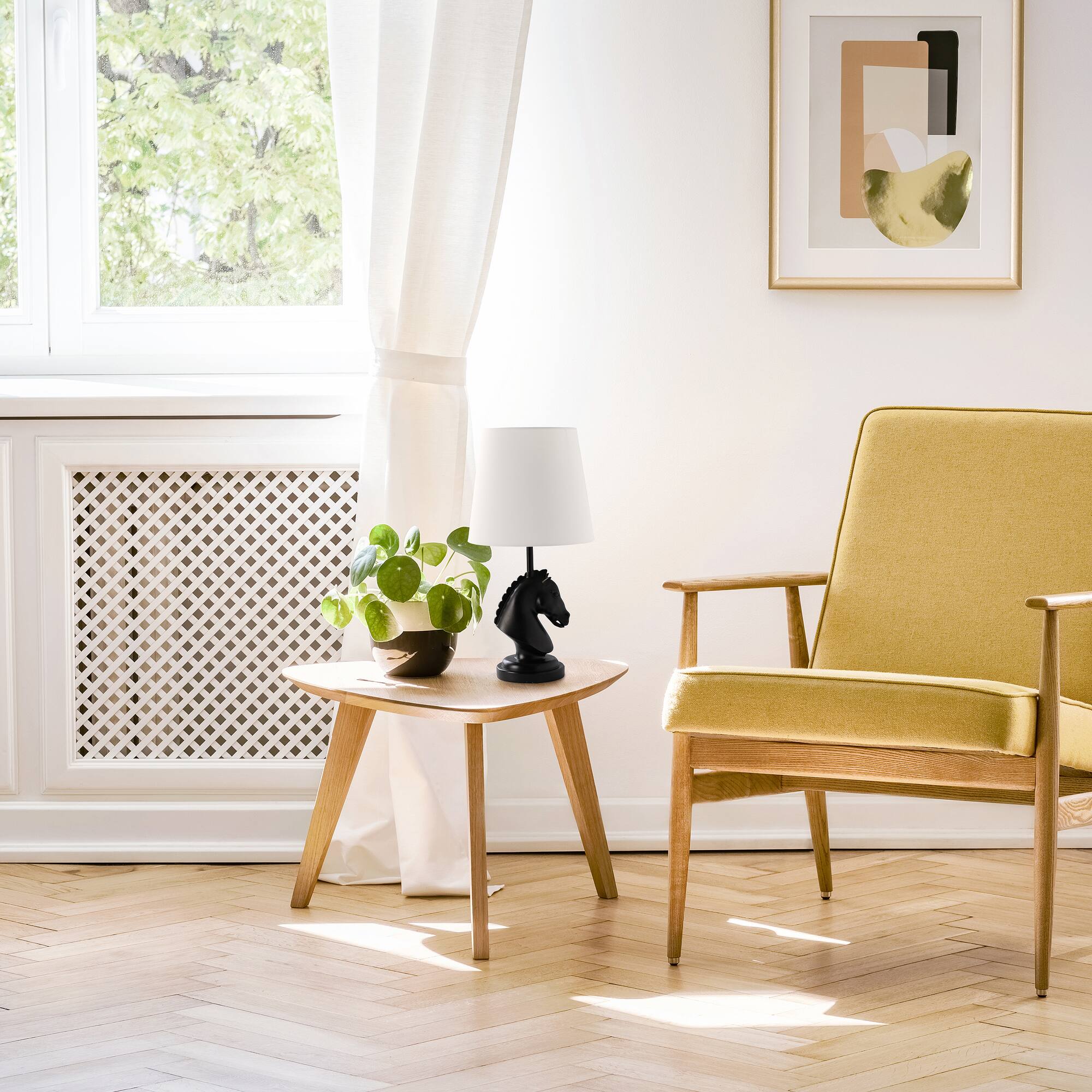 Simple Designs Chess Horse Table Lamp